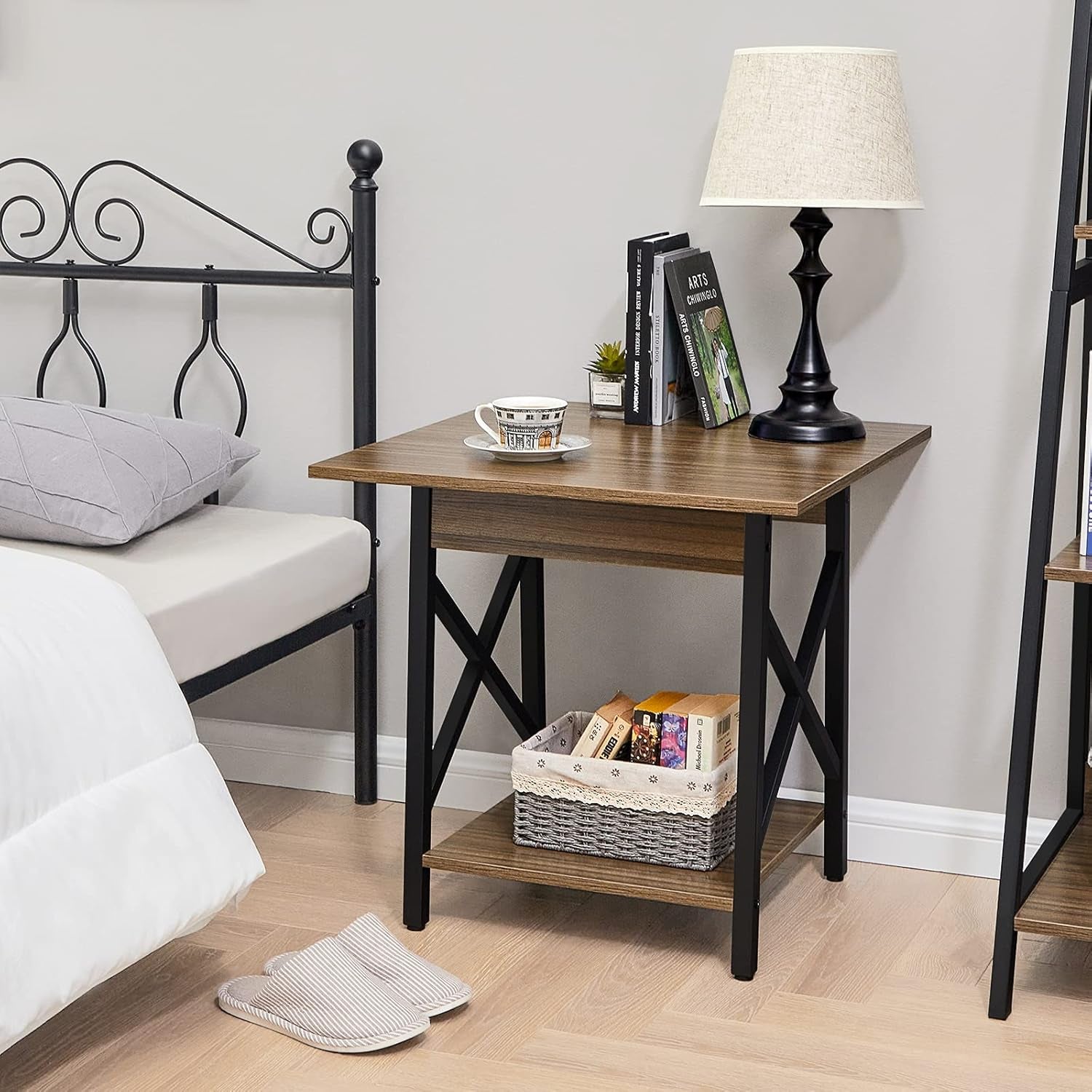 Farmhouse Industrial Design End Table